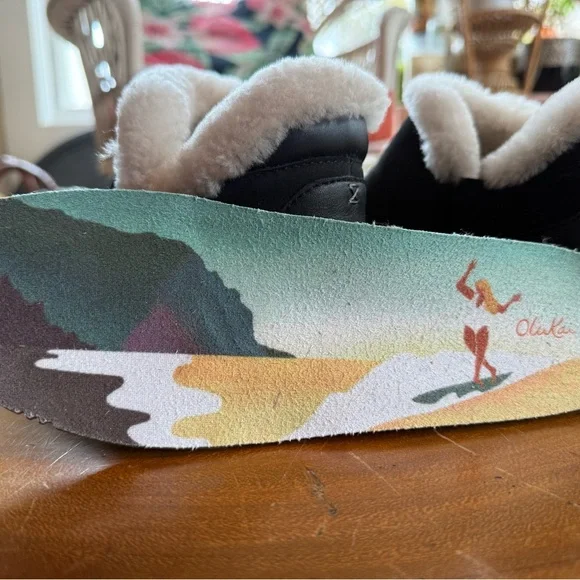 OluKai Malia Hulu Women’s Shearling Black Booties, leather, waterproof - Picture 8 of 9